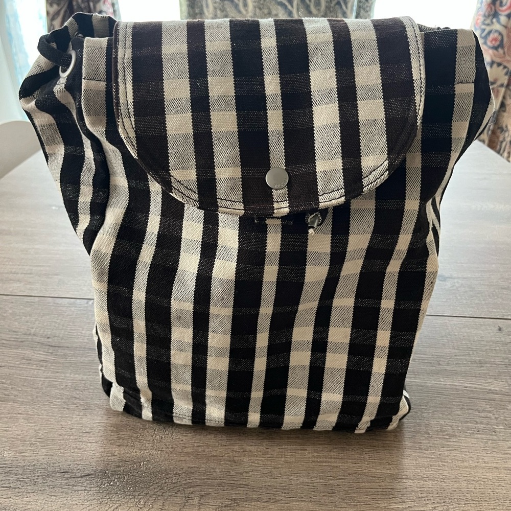 BAGGU Black and White Gingham Backpack